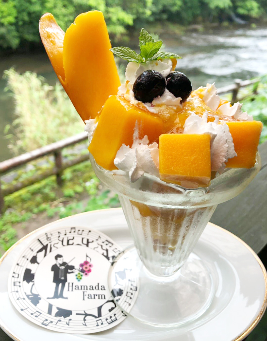 マンゴーパフェ